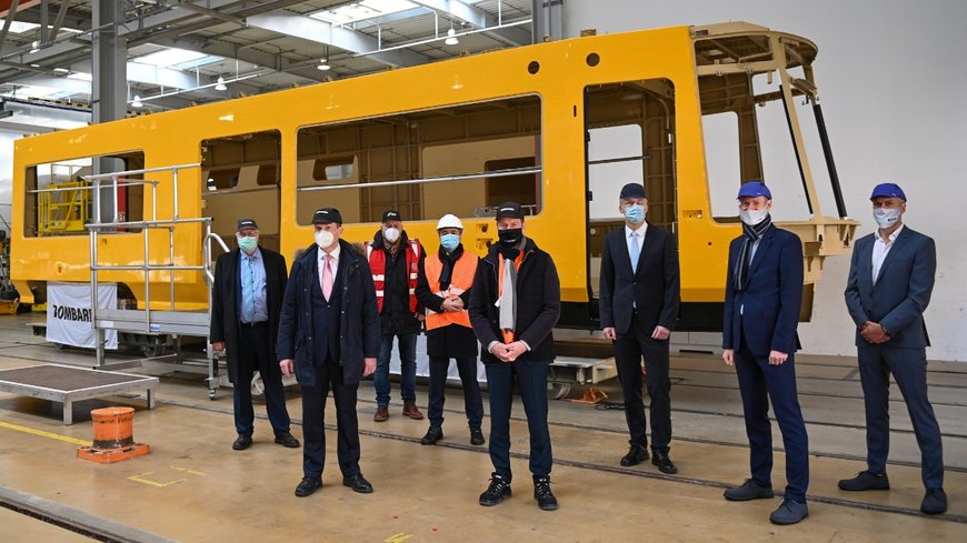 Bombardier completes the first new light rail vehicle frame for Dresdner Verkehrsbetriebe